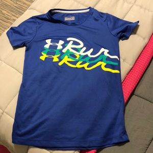 Women’s workout top